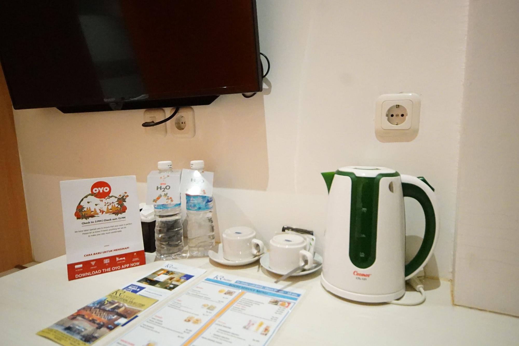 Oyo 344 Kr Hotel Palembang Zewnętrze zdjęcie