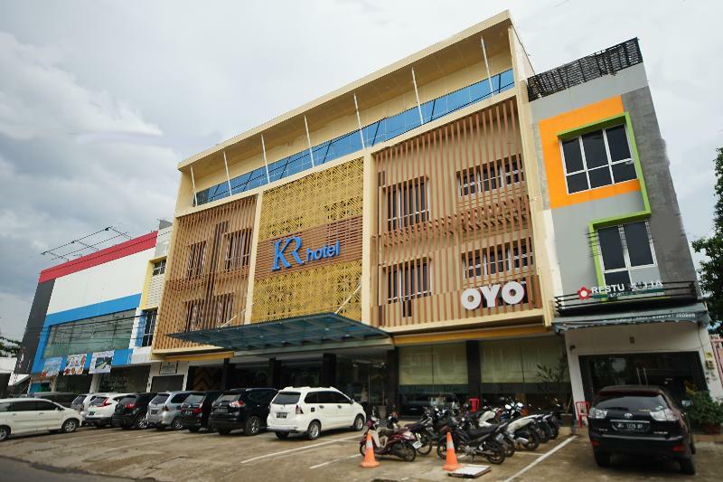 Oyo 344 Kr Hotel Palembang Zewnętrze zdjęcie