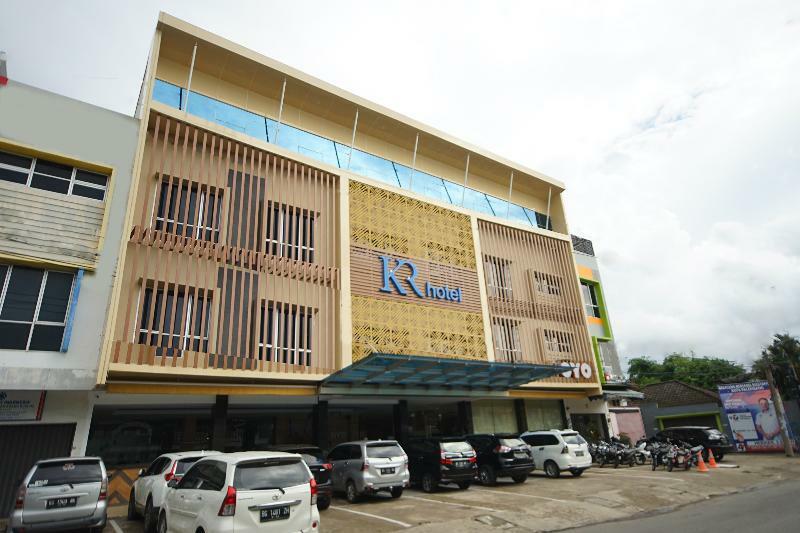 Oyo 344 Kr Hotel Palembang Zewnętrze zdjęcie